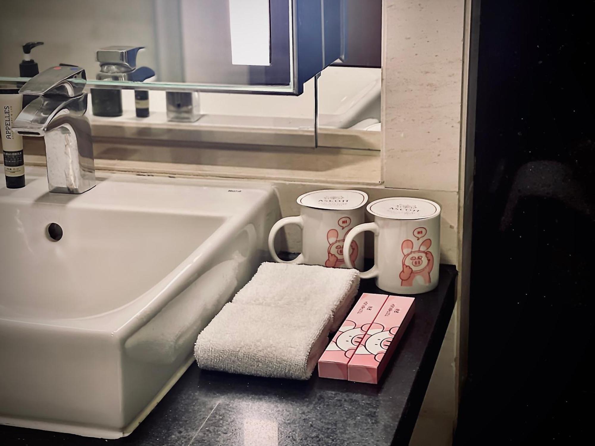 Ascott Huai Hai Road Shanghai, Xintiandi Esterno foto